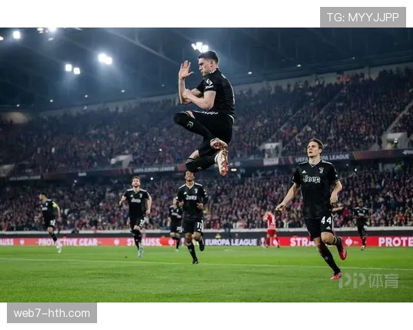 实时:弗拉霍维奇小角度爆射破门,尤文图斯取得领先 实时:弗拉霍维奇小角度爆射破门,尤文图斯取得领先